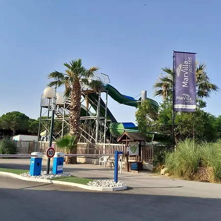 Loue Mobil 4-6 Personnes Campsite *